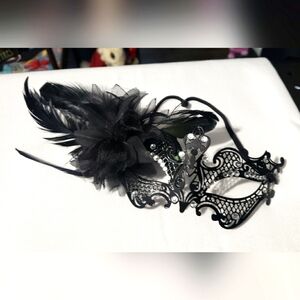 Elegant Black Lace Masquerade Mask